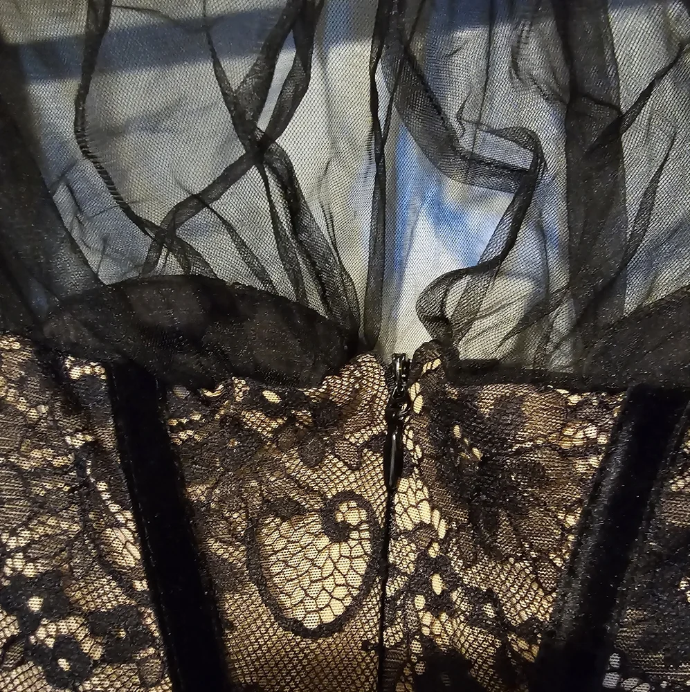 House Of CB Corset Body Suit - Picture 5 of 7